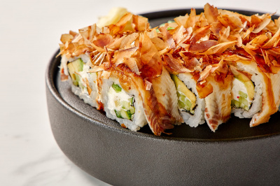 Ролл с угрем Бонито / Eel bonito roll