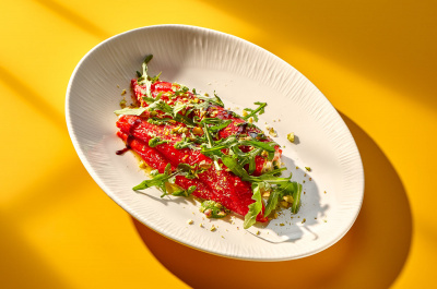 Перцы рамиро с мягким сыром, артишоками и анчоусом