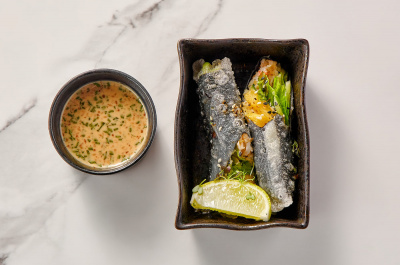 Краб и икра тобико /  Crab and tobiko